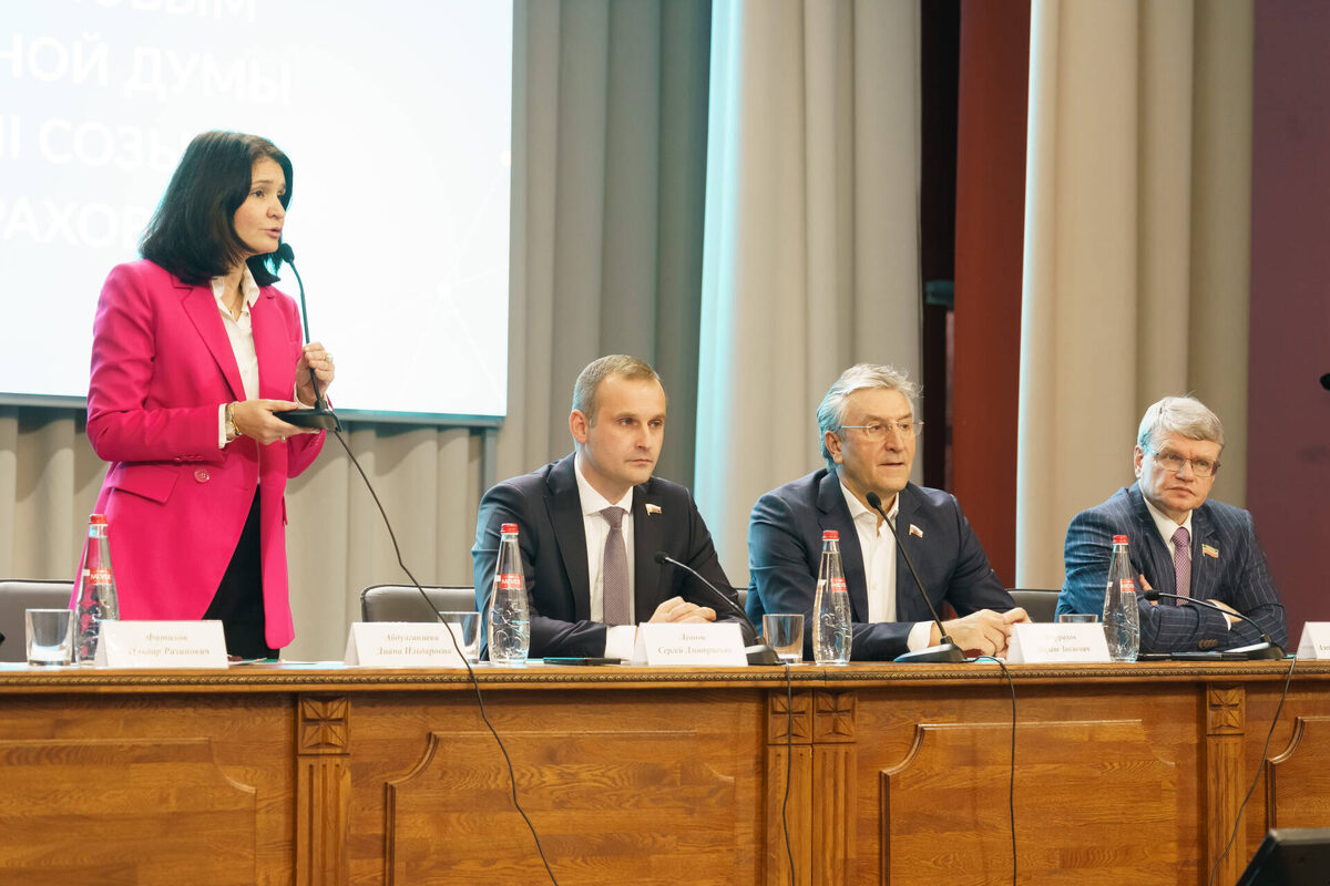 Депутаты Государственной Думы РФ рассказали, как будут работать нововведения в законе, будущим врачам, а сегодня пока студентам КГМУФото: © Салават Камалетдинов / «Татар-информ»