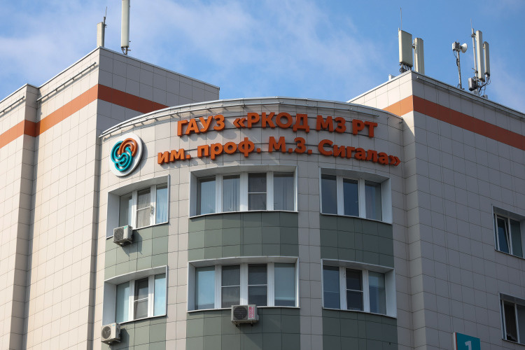    Все чаще сами пациенты и медики на самых разных уровнях говорят, что онкопомощь в республике… захлебывается.   
Фото: «БИЗНЕС Online»