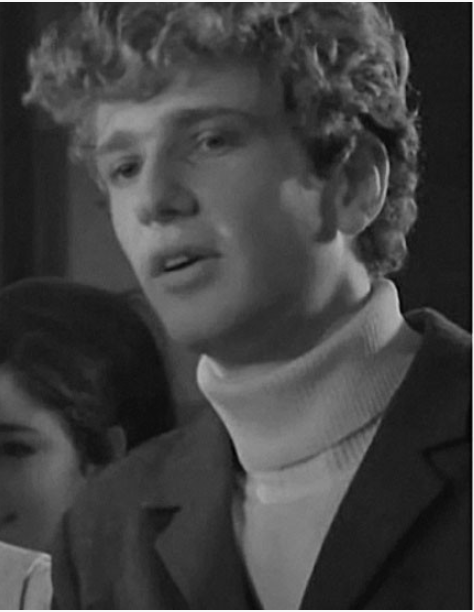 Игорь Костолевский внешне походил на Есенина.