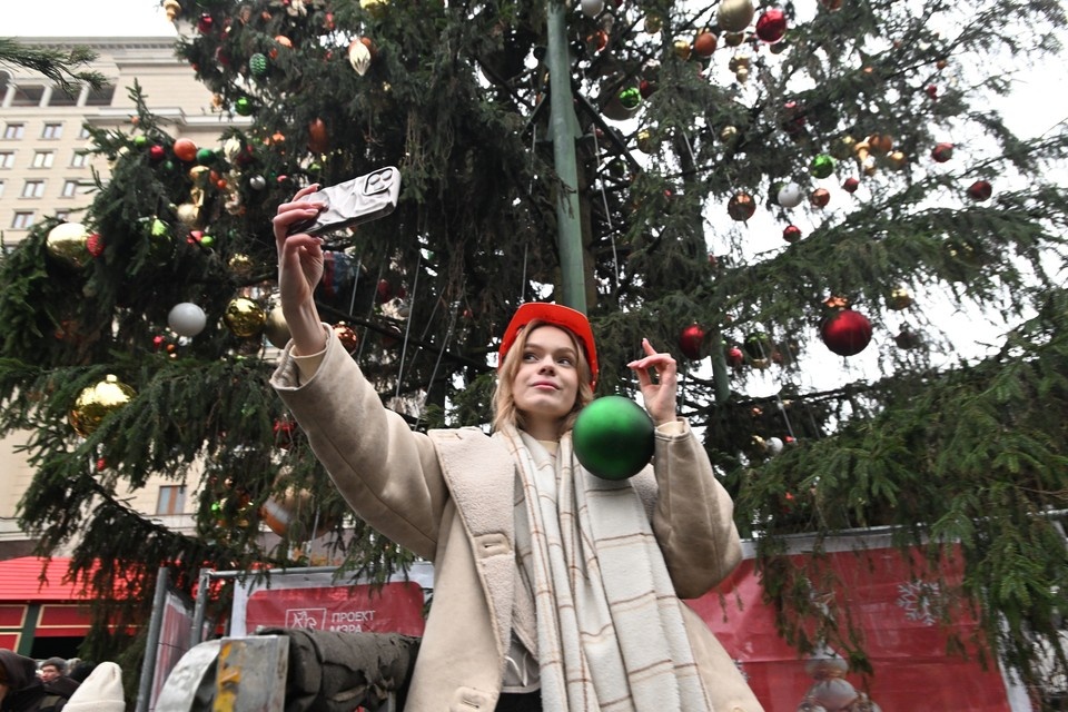    Россияне рассказали о своих планах на Новый год: вот как хотят встретить зимний праздник Михаил ФРОЛОВ