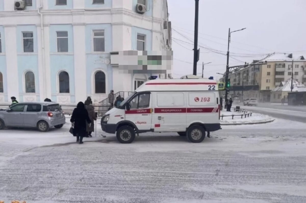    Человек пострадал в ДТП с машиной скорой помощи в Якутске
