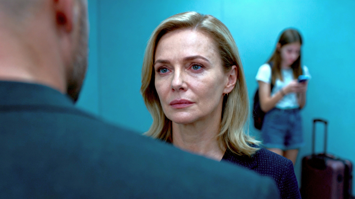 Он считал каждую копейку на моего сына, но забыл, сколько я сэкономила ему на сиделке