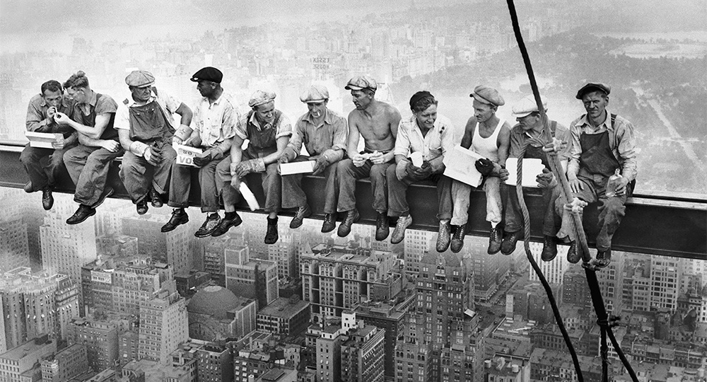 Обед на небоскребе. Загадка знаменитого кадра