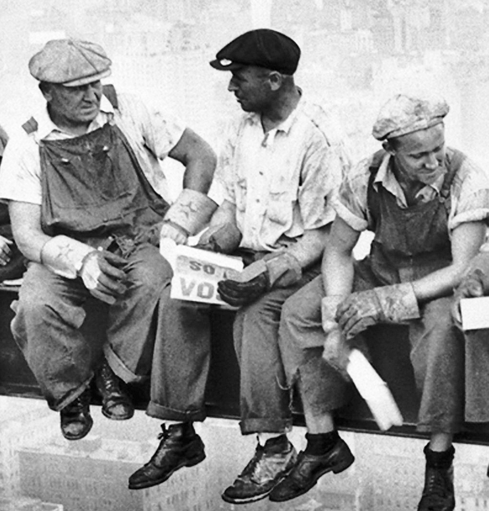 Неизвестный автор. Обед на небоскребе. Фрагмент