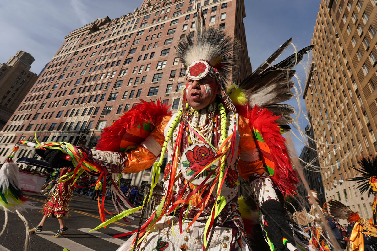   Frank Franklin II / AP