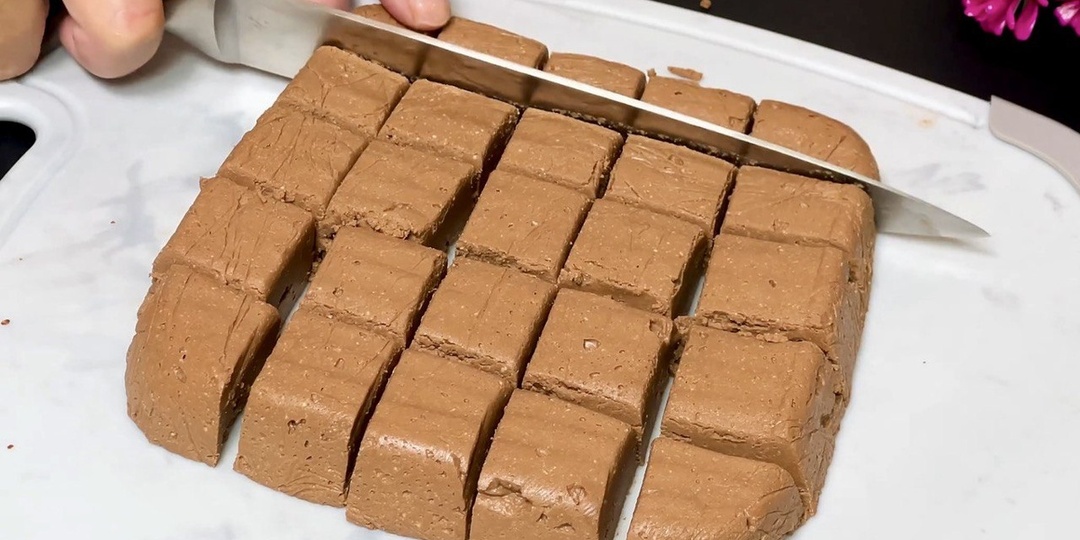 Домашние конфеты, как чизкейк. Смешиваю всего два ингредиента