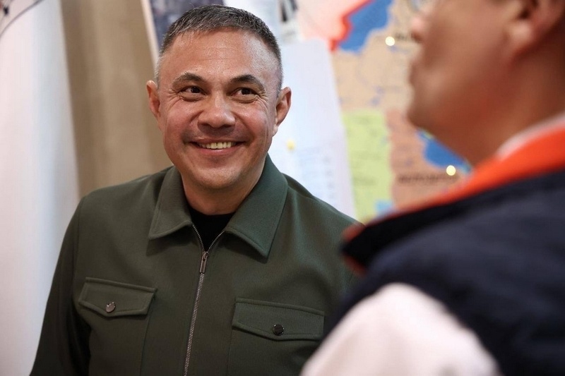    Об этом он сообщил в своих соцсетях.