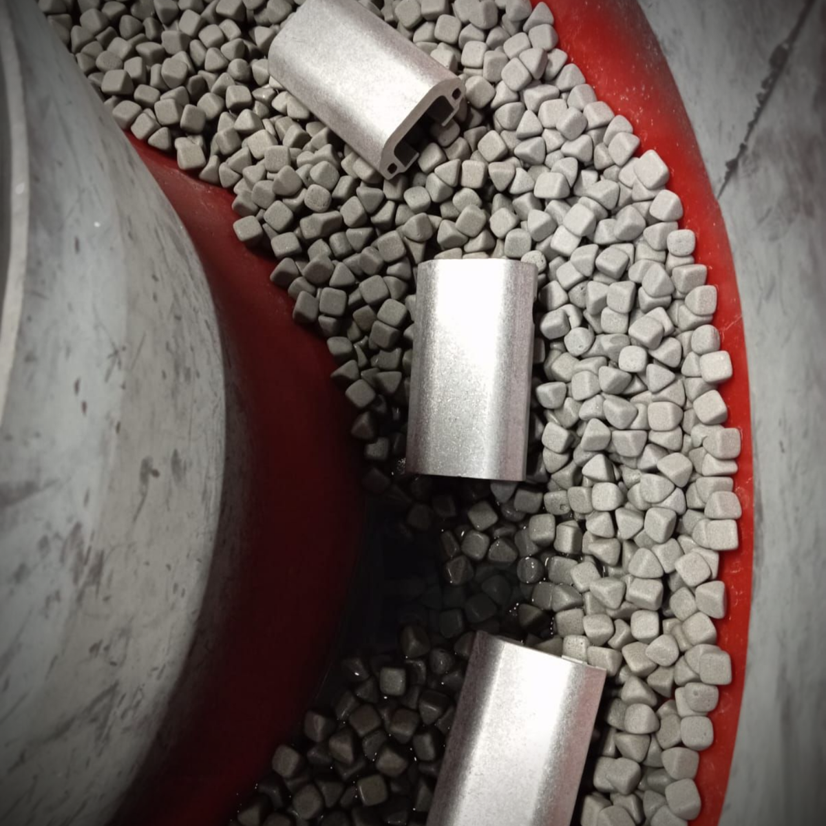 Галтовка корпуса РА на производстве "Пикей"