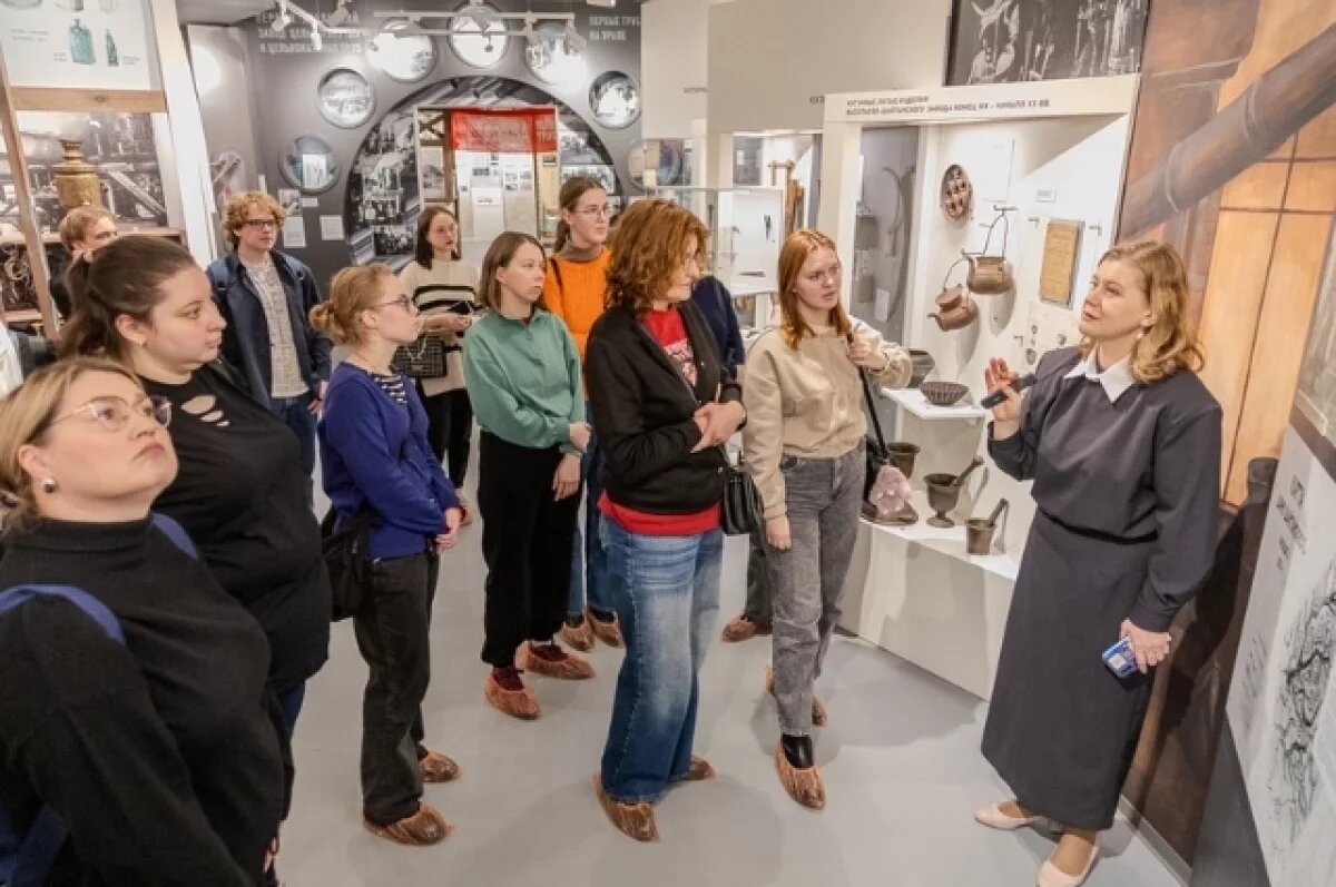    Видели «жёлтого карлика».