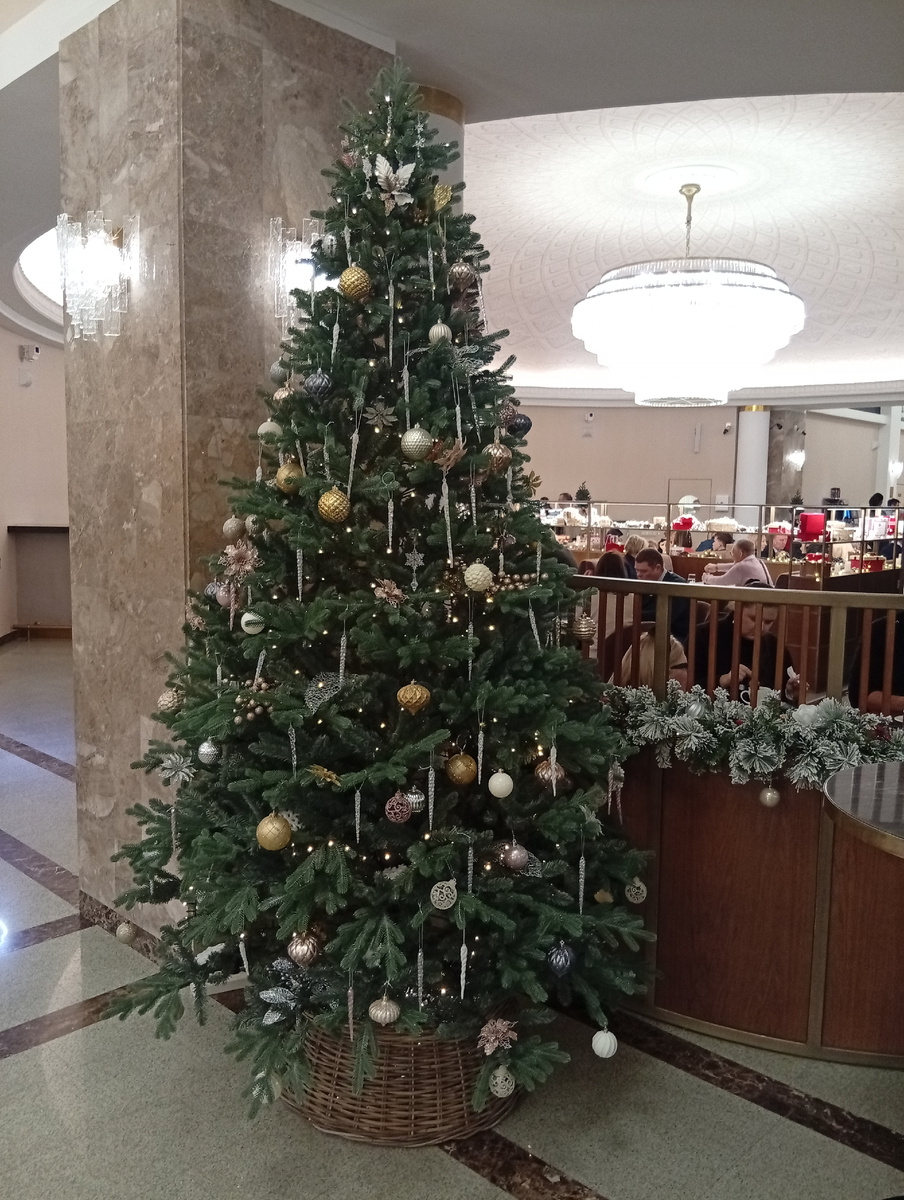 "Вальс-бостон" в Московском государственном театре эстрады. Фото из личного архива автора.