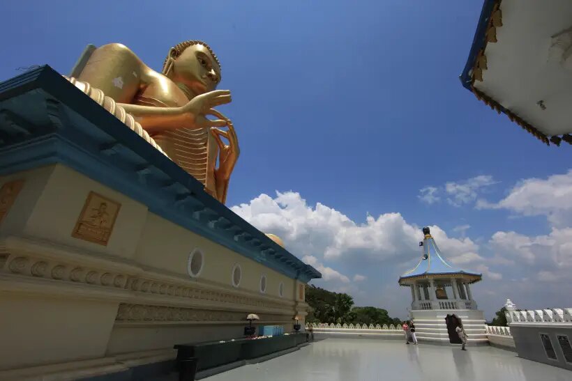     "Золотой храм" Дамбулла на Шри-Ланке. © РИА Новости. Михаил Фомичев