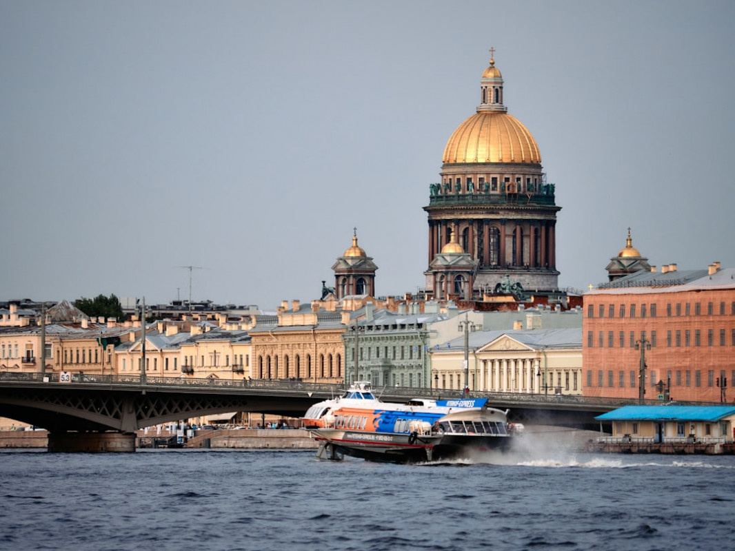    Авиабилеты в Россию: почему иностранцы не хотят платить вдвое?