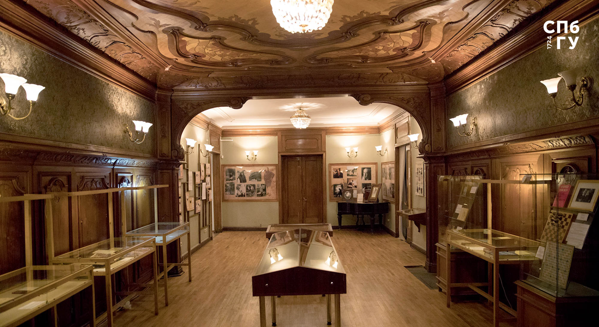 Столовая семьи Набоковых