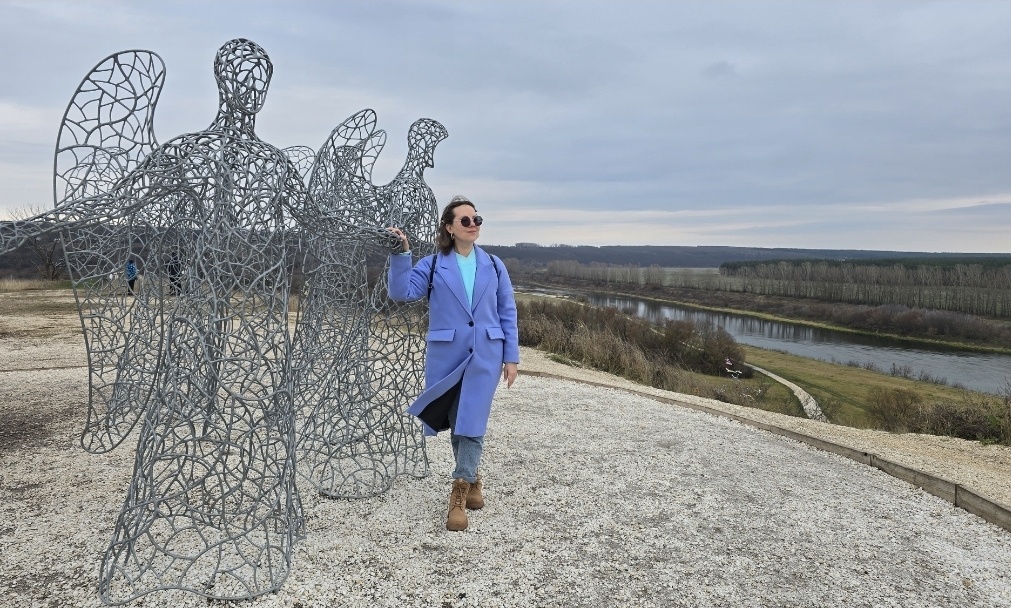 Воронеж. Инсталляция «Гора братства» (скульптура ангелов).