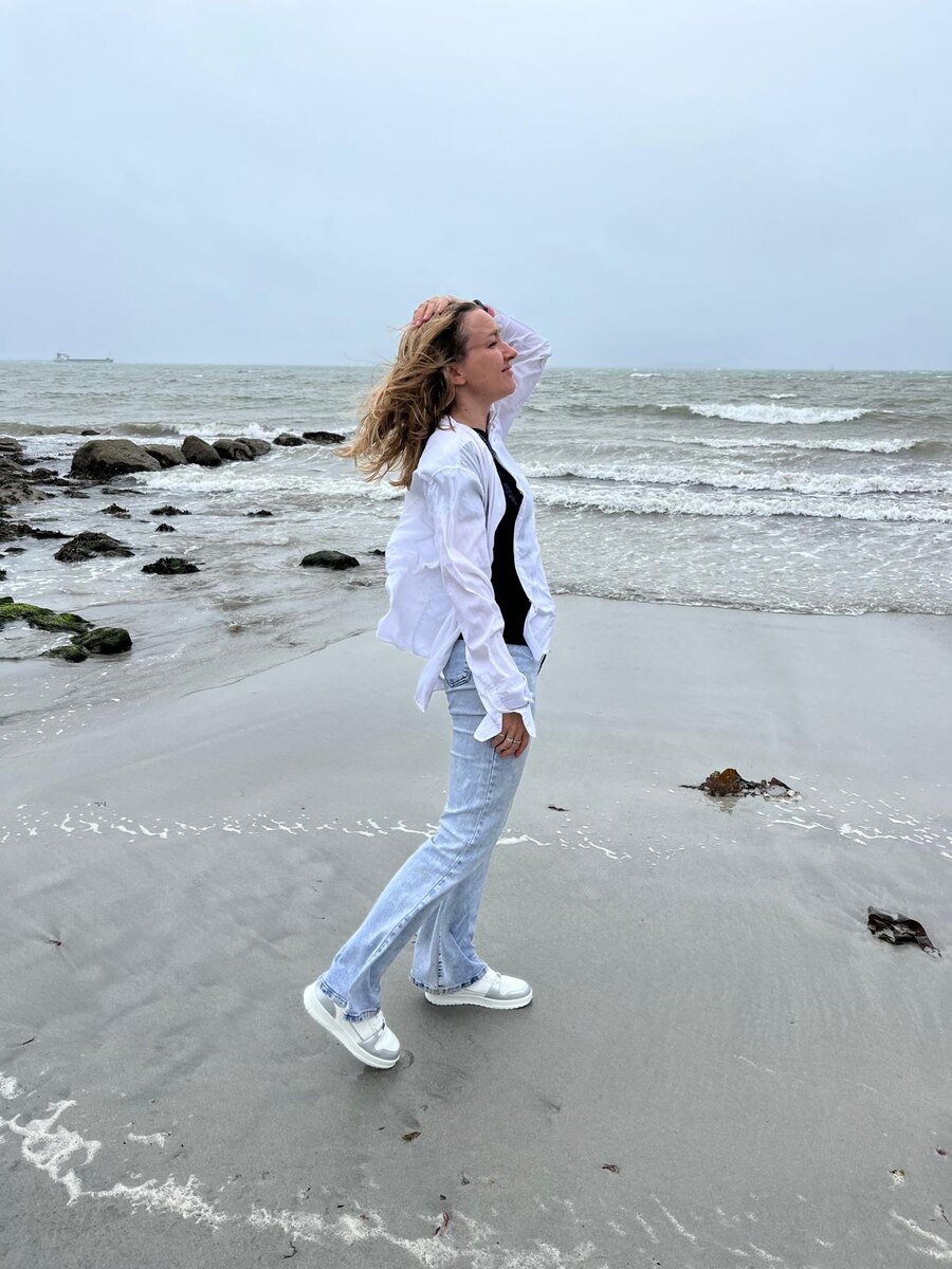 Я в Ирландии на берегу Атлантики.