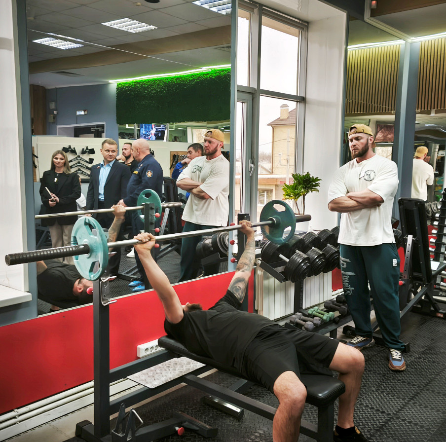 Волгоспас в тренажерном зале фитнес-клуба «FORMA»