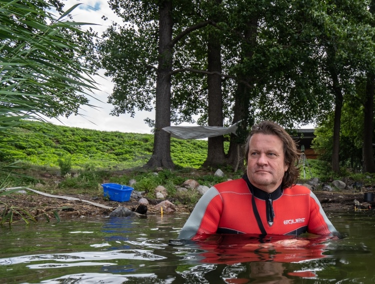 Профессор Андей Пыдын в естественной среде обитания. Фото из интернета