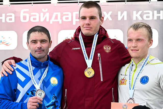 Гребец из Твери завоевал две медали на всероссийских соревнованиях