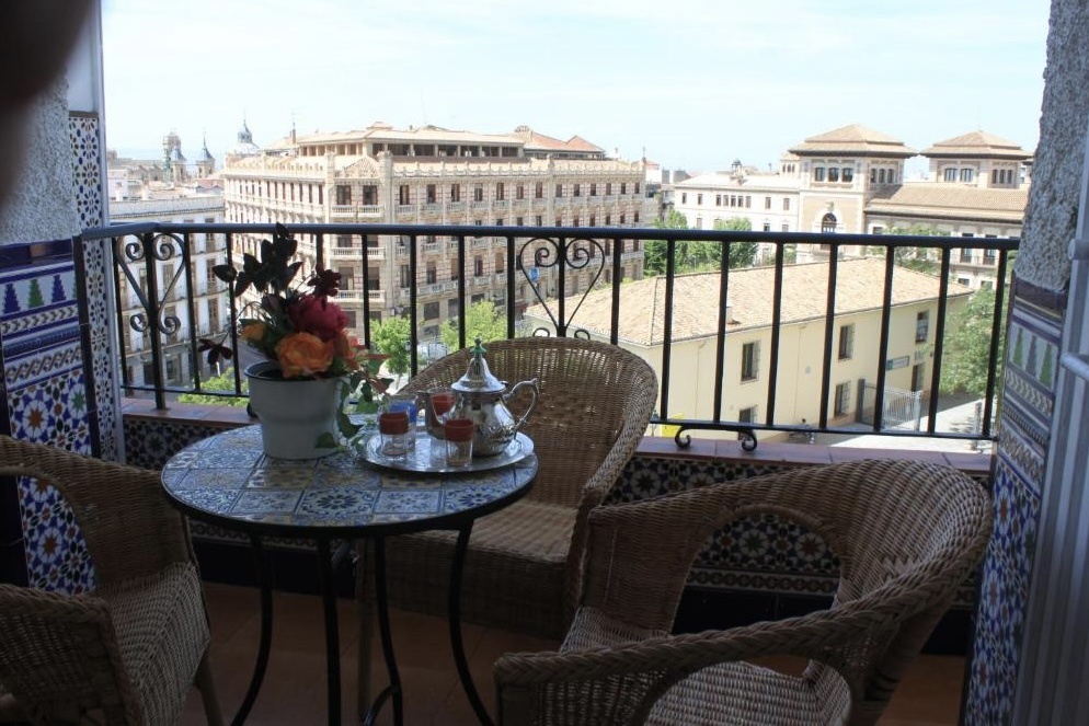 Чтобы иметь такой вид из дома, можно и переплатить немного, согласны?