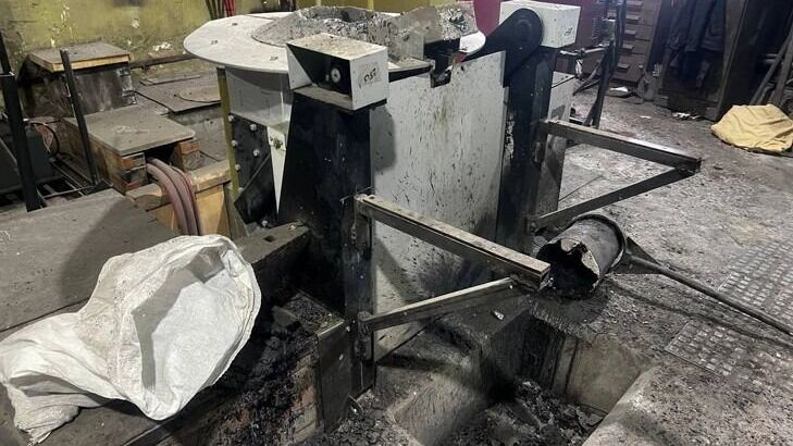 МЧС, полиция и следователи: на заводе в Новосибирске произошел взрыв