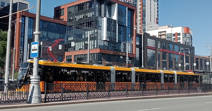 Такие трамваи обкатывали в Екатеринбурге летом. Фото автора