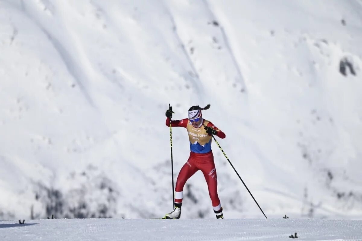    Пеклецова выиграла первую гонку Кубка России по лыжным гонкам