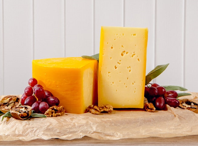 Сыр Монтазио. Гжельское подворье