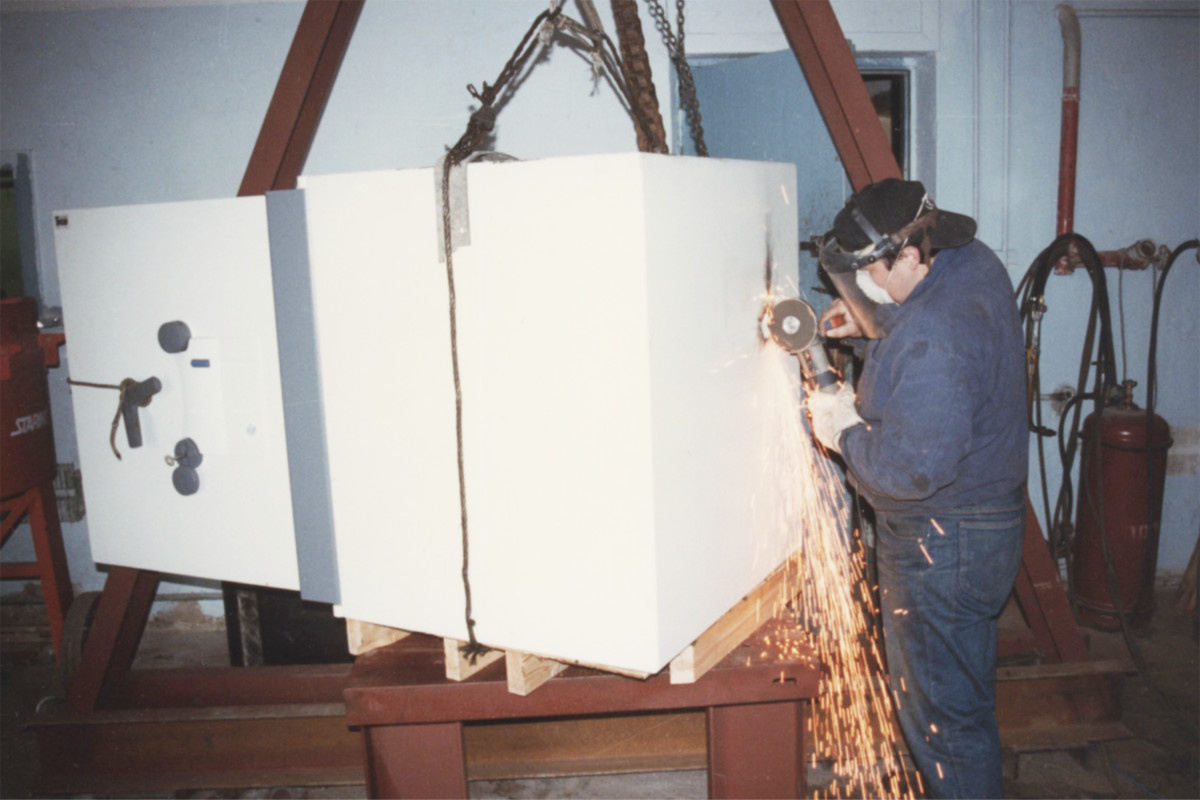 Официальные испытания по заказу ТРЕЗОР в России проводились иной раз жестче, чем в Европе: ответственный поставщик ставит задачу "победи капиталиста, найди самый простой путь"!