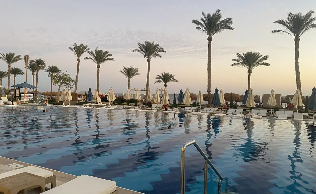    Там спокойно и нет ветра: секретные бухты Шарм-эль-Шейха и шорт-лист отелей