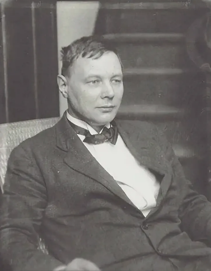 Художник Михаил Ларионов