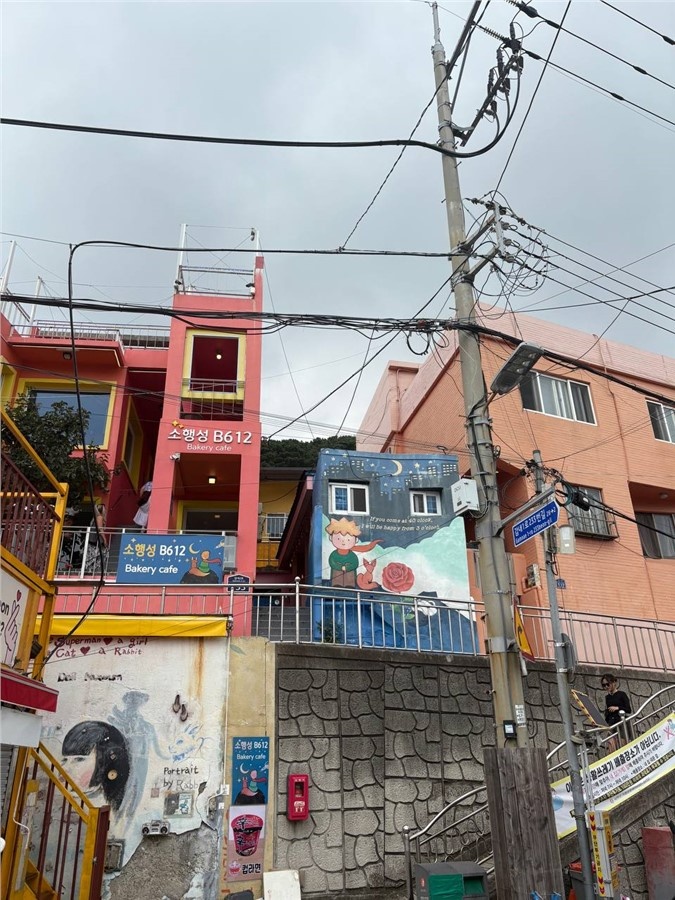 Герои всем известных историй
