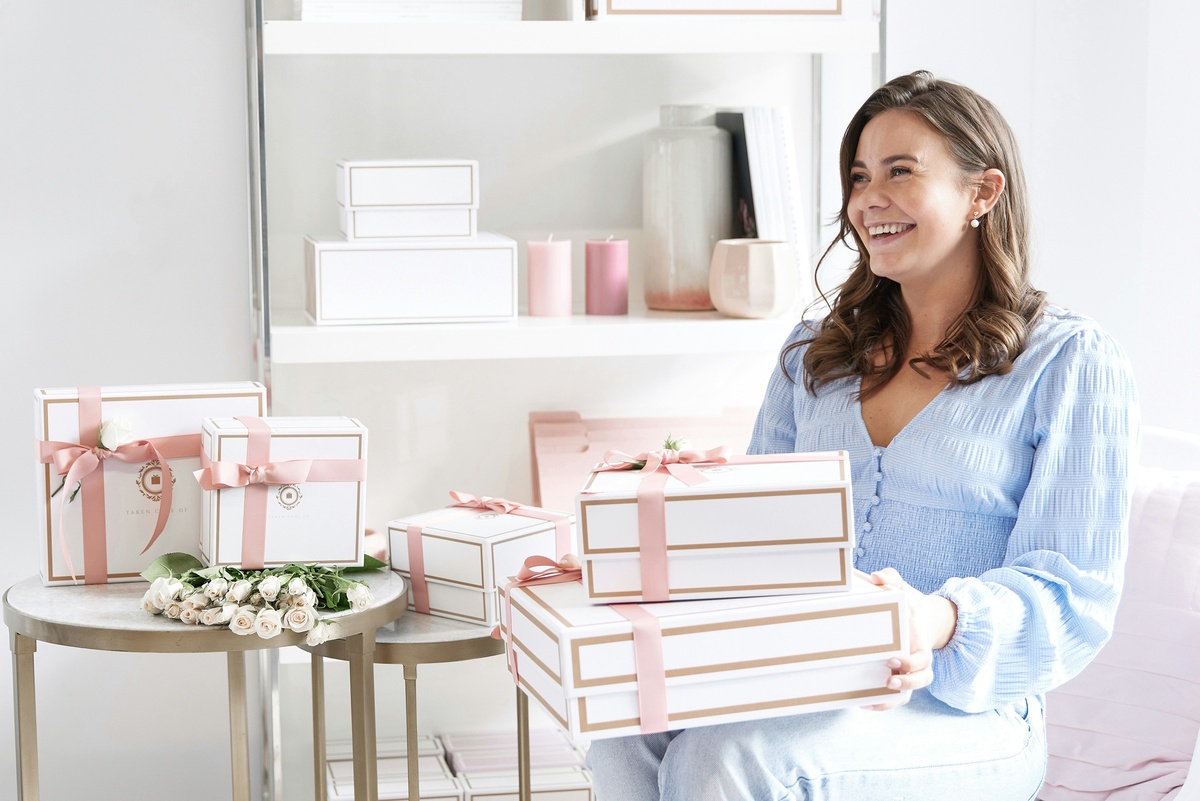    Женщины вообще любят, когда им дарят эмоции. Искренние эмоции купить нельзя, подделать затруднительно, фальшь легко распознать. / Фото: unsplash.com