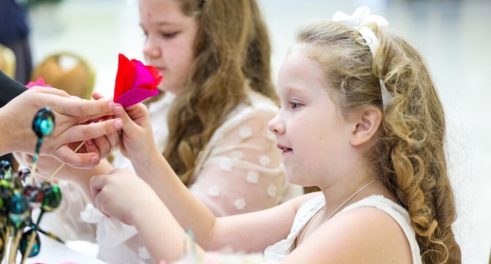    Многодетных матерей Подмосковья наградили в Красногорске / Медиасток.рф