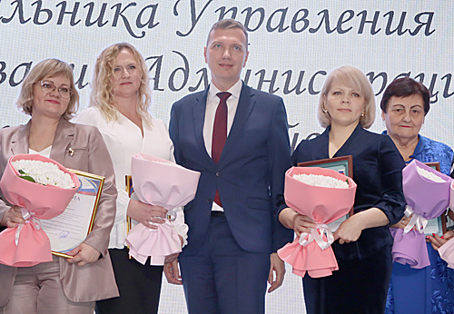    М. Дубина, Т.П. Патрикеева, А.К. Кучеренко, Я. Жигайло, А.М. Пиденко. Администратор