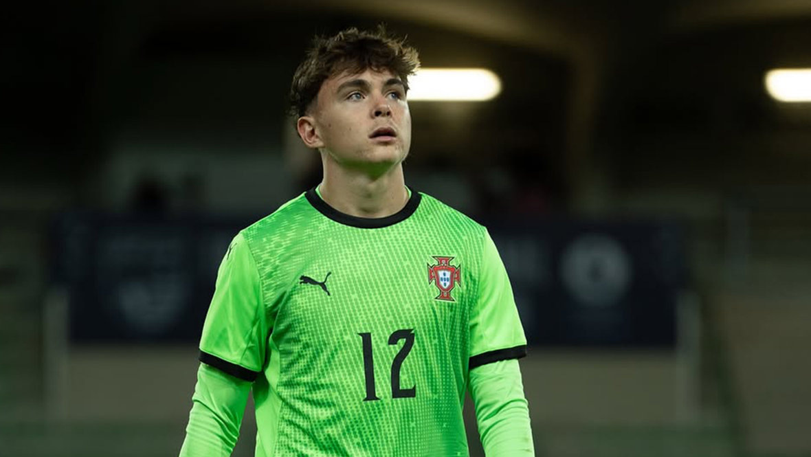    Алеш Твердохлебов. соцсети