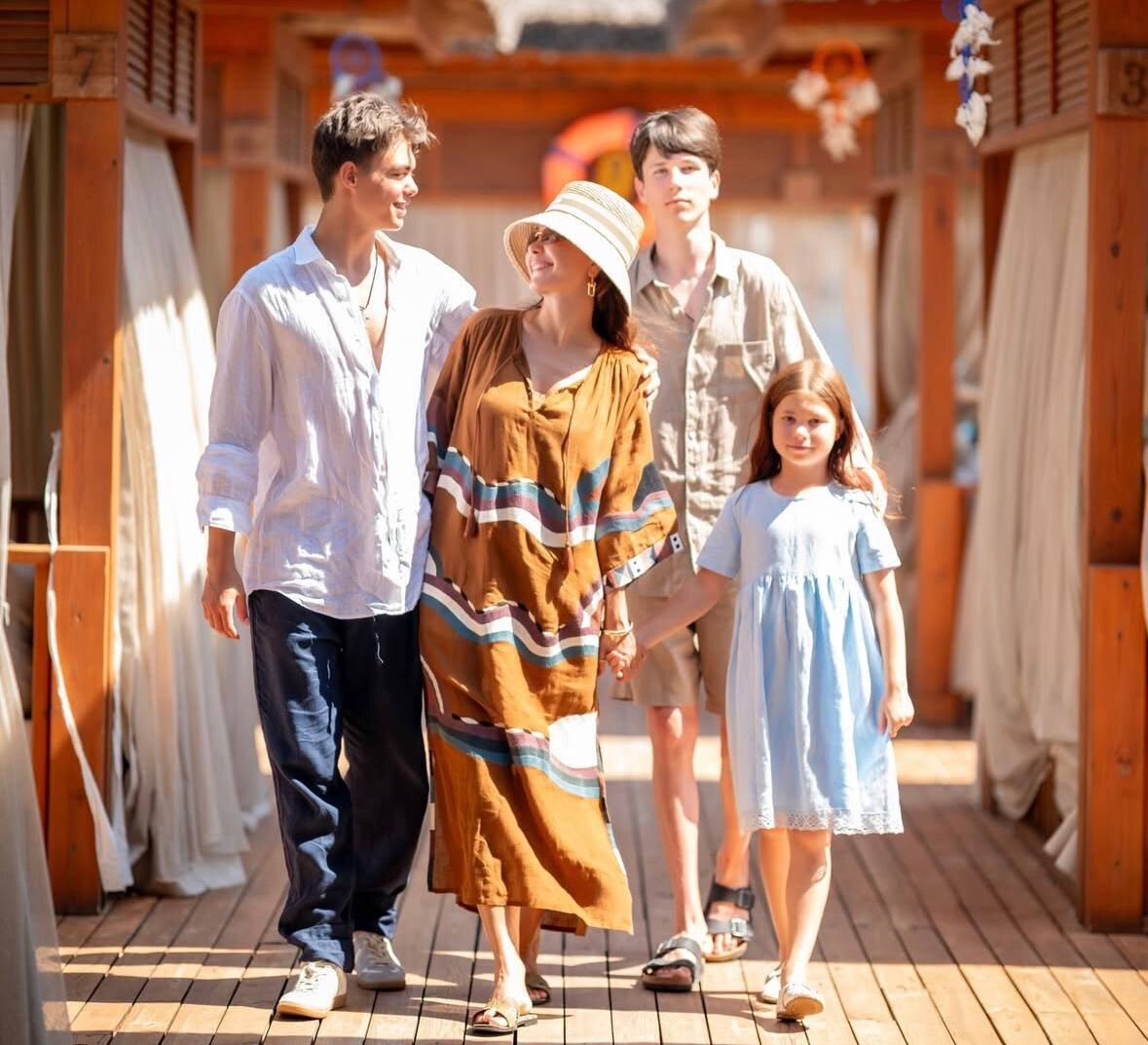 Екатерина Климова со старшими сыновьями и младшей дочкой. Фото: соцсети