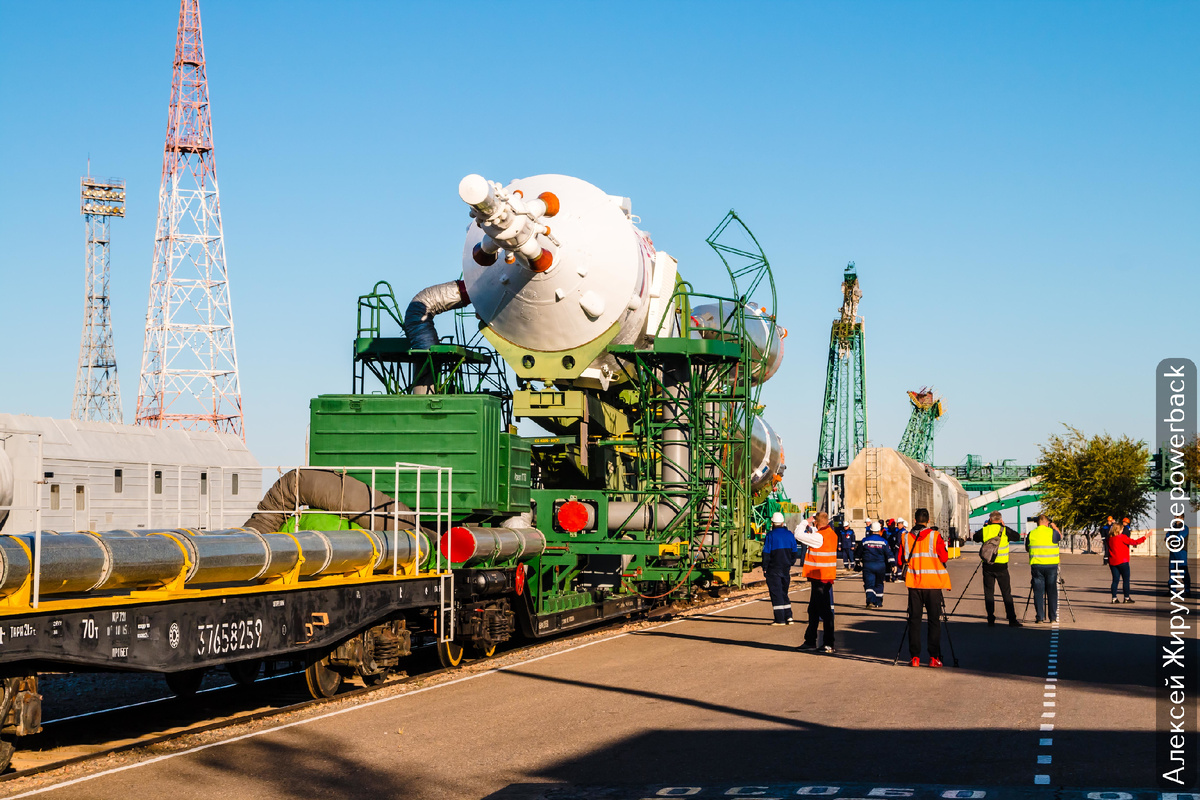 Выезд на вертикализацию ракеты