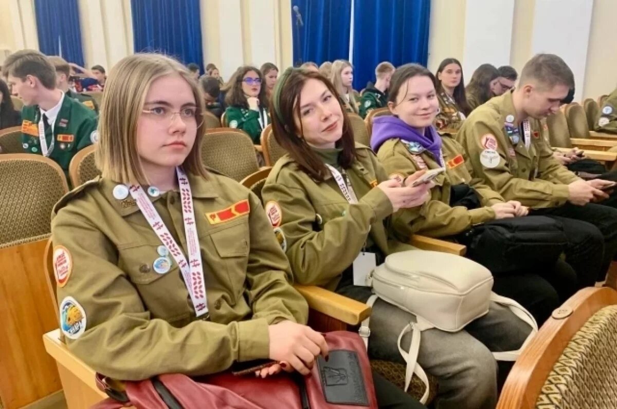    Слет студенческих отрядов проводников собрал 300 делегатов в Новосибирске