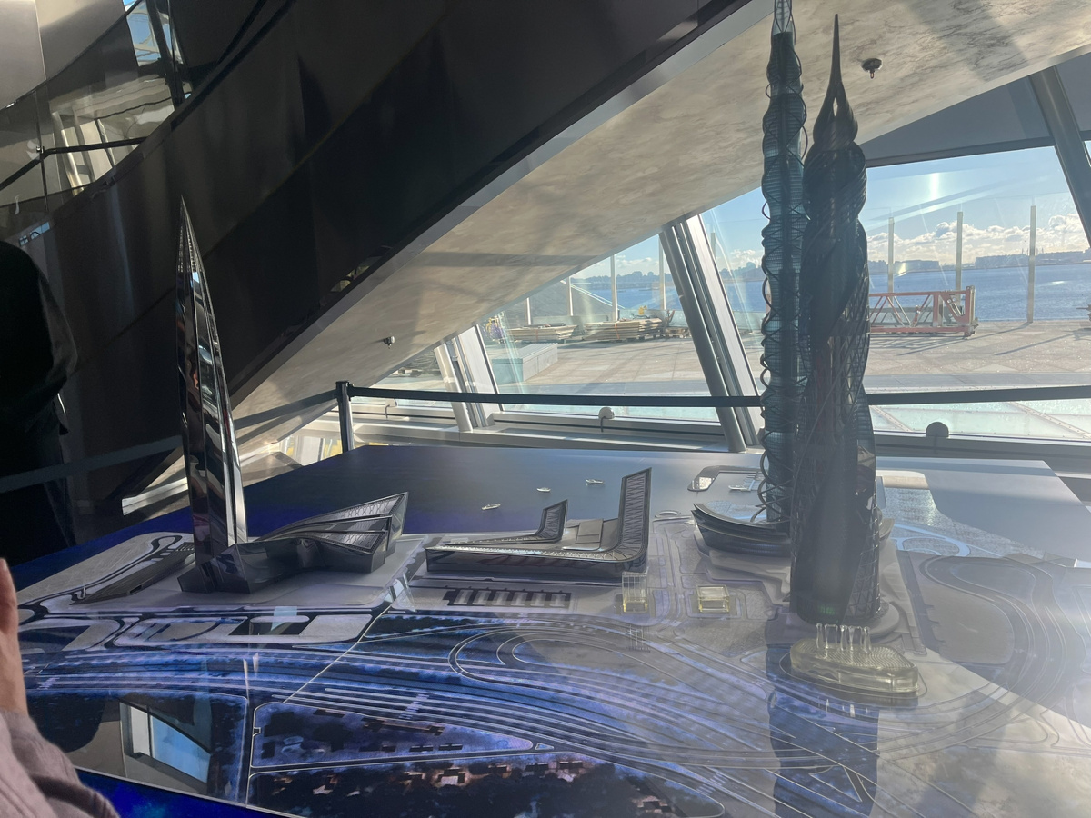 Проект Архитектурного ансамбля "Лахта-центр" с башнями "Лахта-центр-1", "Лахта-центр-2", "Лахта-центр-3". Фото: Виктория Устюгова