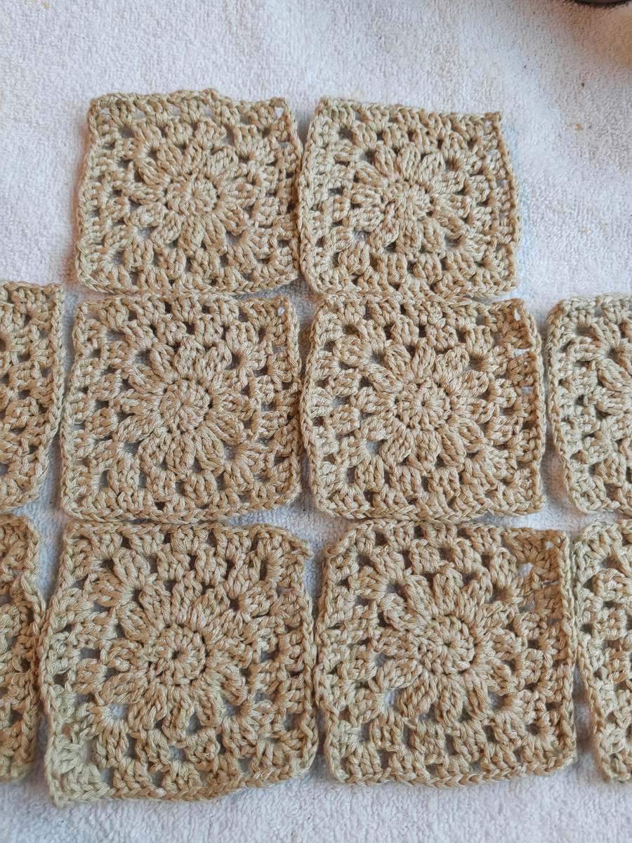 Мотивы их хлопка 