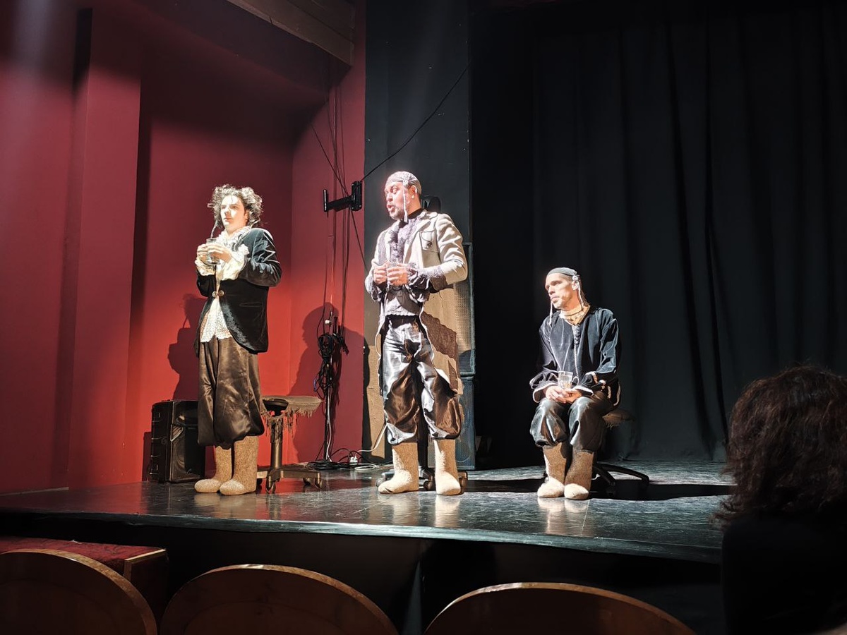 Листайте галерею