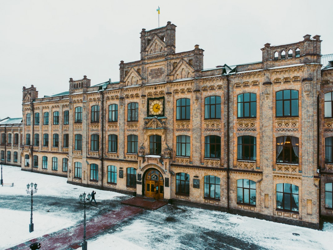    Санкт-Петербург зовёт: гостиничный бизнес учится продавать как в 2026!