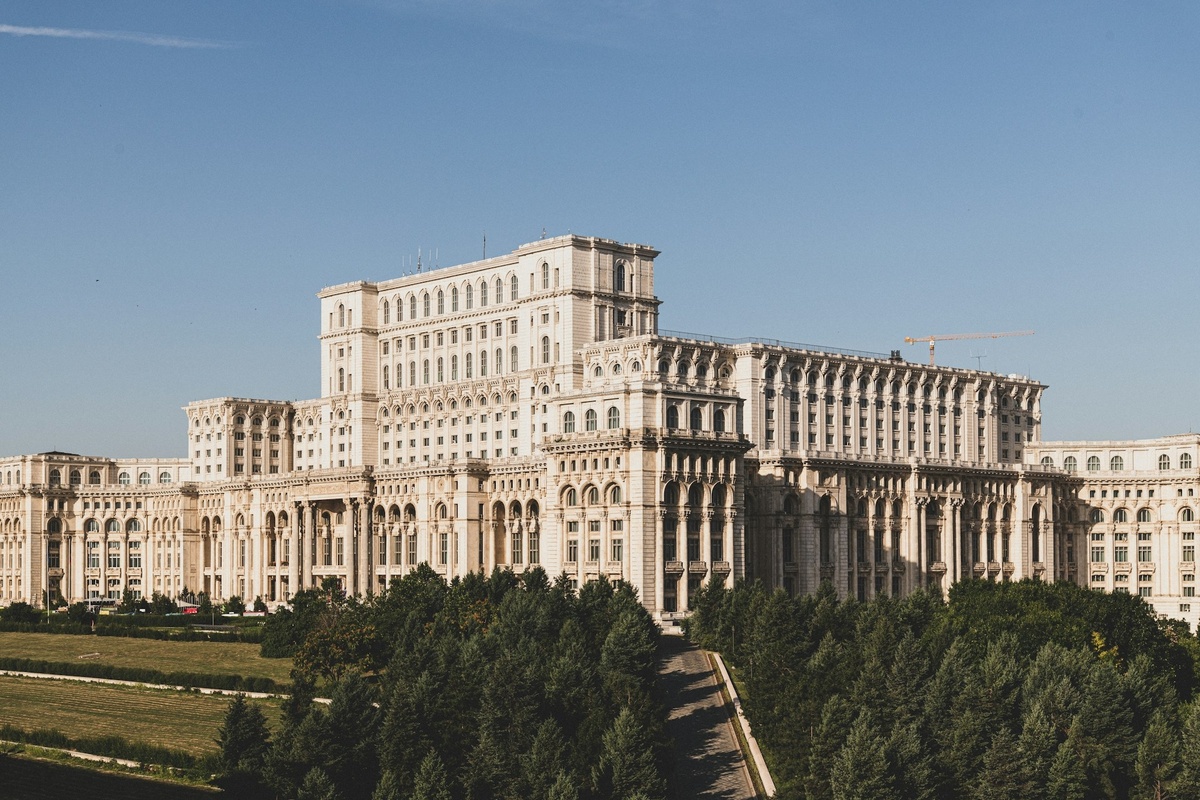     Почему румынский Бухарест считают «маленьким Парижем»? Интересный факт