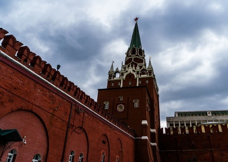    Песков не знает, чем закончится разоблачение киевского режима в коррупции, но предполагает, что негативно