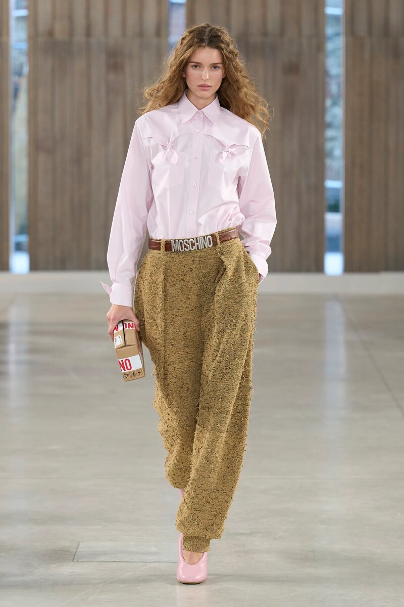 Moschino Spring 2026 Ready-To-Wear