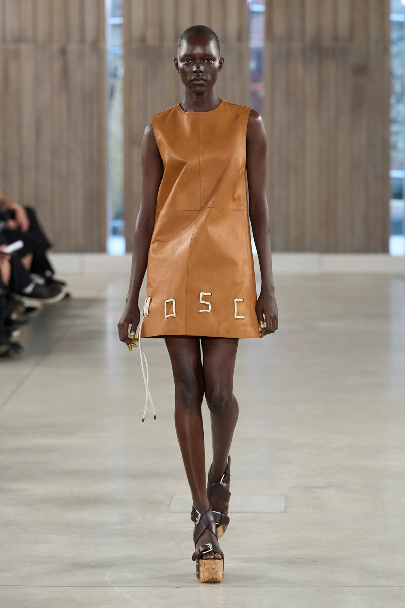 Moschino Spring 2026 Ready-To-Wear