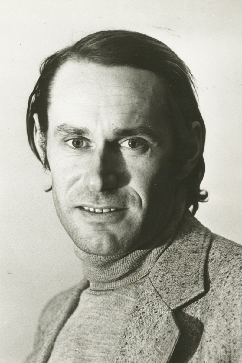 Виктор Коклюшкин сменил несколько профессий, прежде чем стал артистом и сатириком / Фото из открытых источников