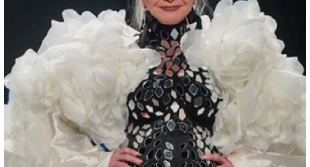 «Требуйте с мошенников!»: Почему суд снова оставил покупательницу квартиры Ларисы Долиной ни с чем