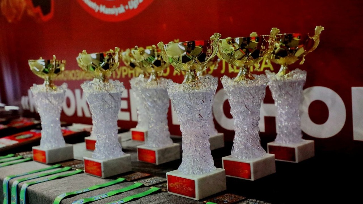    В Ханты-Мансийске прошла торжественная церемония открытия «Кубка чемпионов» по жиму лежа