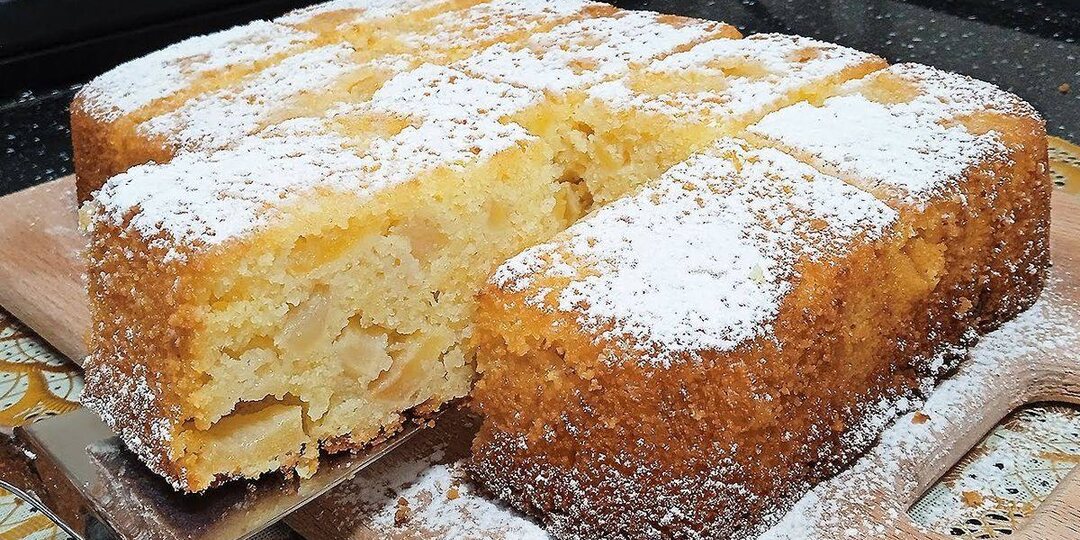 Манник, который получается у всех: яблочный вариант без муки и лишних хлопот